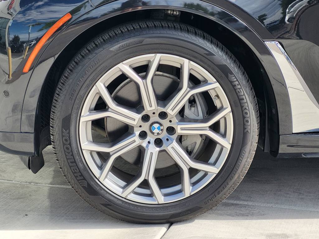 Thumbnail: 2019 BMW X7 - 21