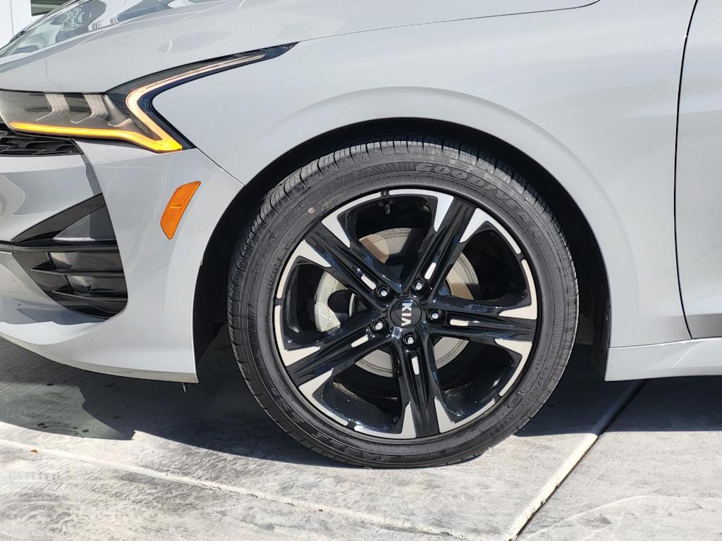 Thumbnail: 2021 Kia K5 - 6