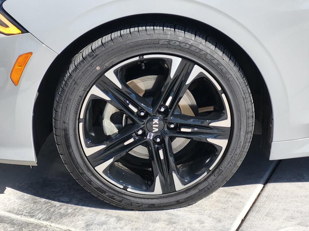Thumbnail: 2021 Kia K5 - 21