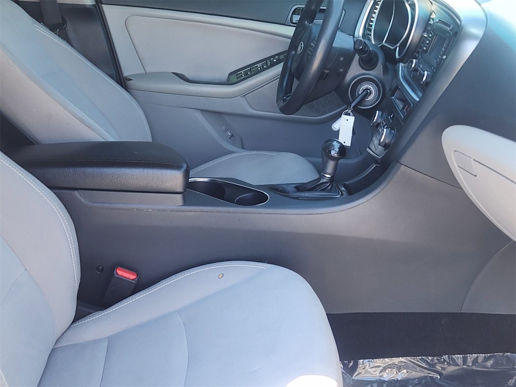 Thumbnail: 2015 Kia Optima - 12