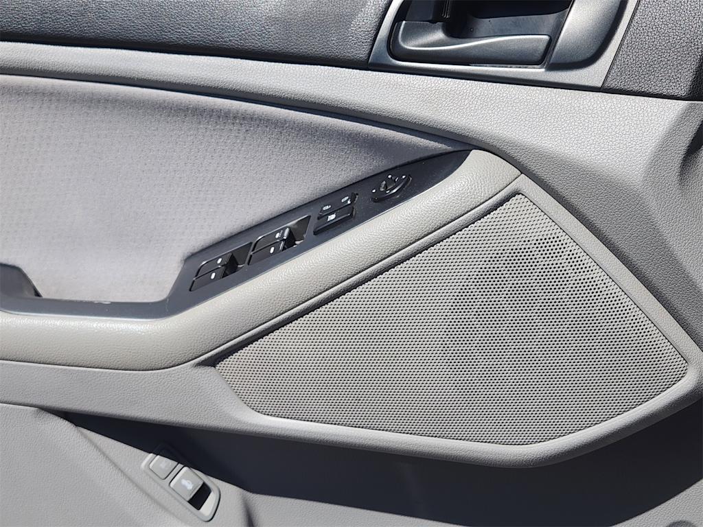 Thumbnail: 2015 Kia Optima - 25