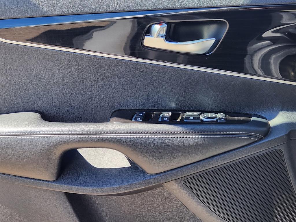 Thumbnail: 2020 Kia Sorento - 25