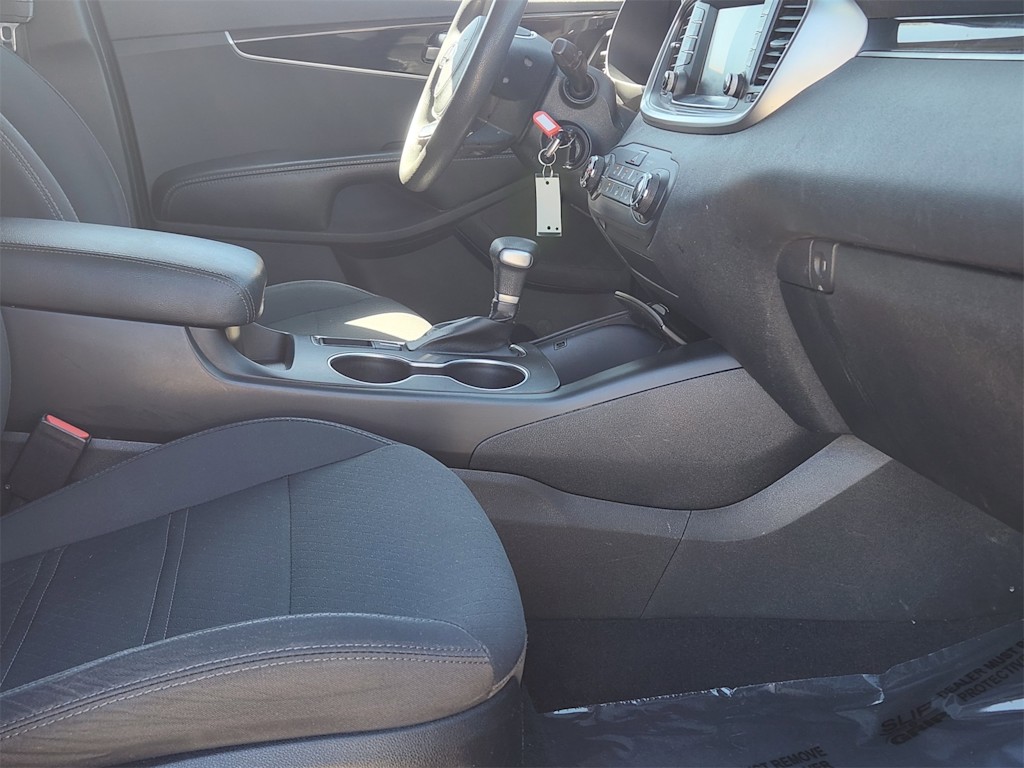 Thumbnail: 2020 Kia Sorento - 30