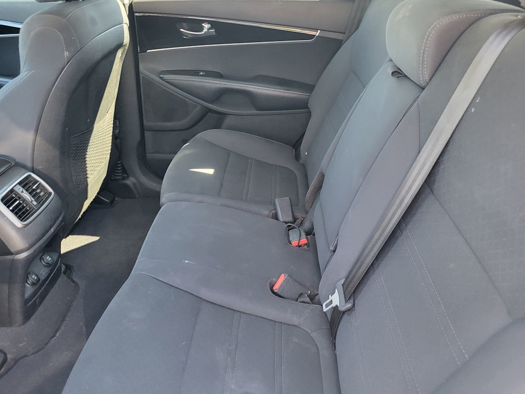 Thumbnail: 2019 Kia Sorento - 11