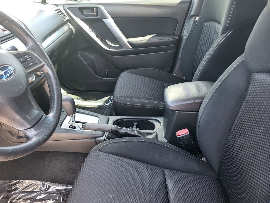 Thumbnail: 2016 Subaru Forester - 9