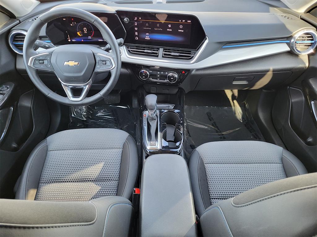 Thumbnail: 2025 Chevrolet Trax - 2