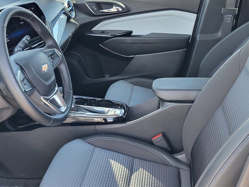 Thumbnail: 2025 Chevrolet Trax - 11