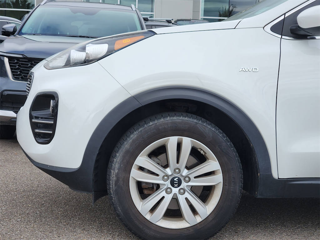 Thumbnail: 2017 Kia Sportage - 8