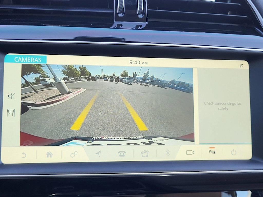 Thumbnail: 2020 Jaguar F-Pace - 27