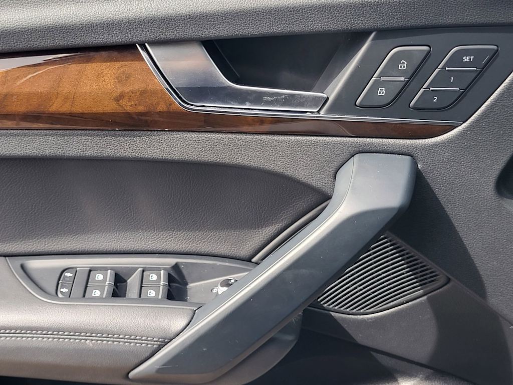 Thumbnail: 2019 Audi Q5 - 24