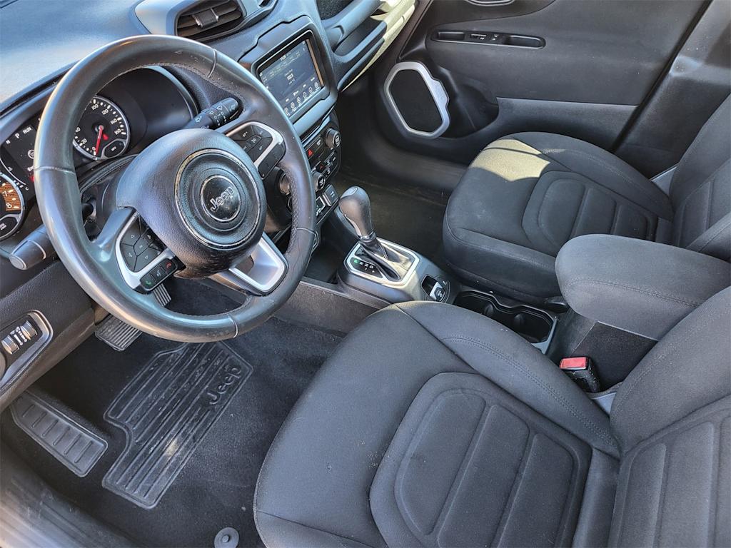 Thumbnail: 2020 Jeep Renegade - 11