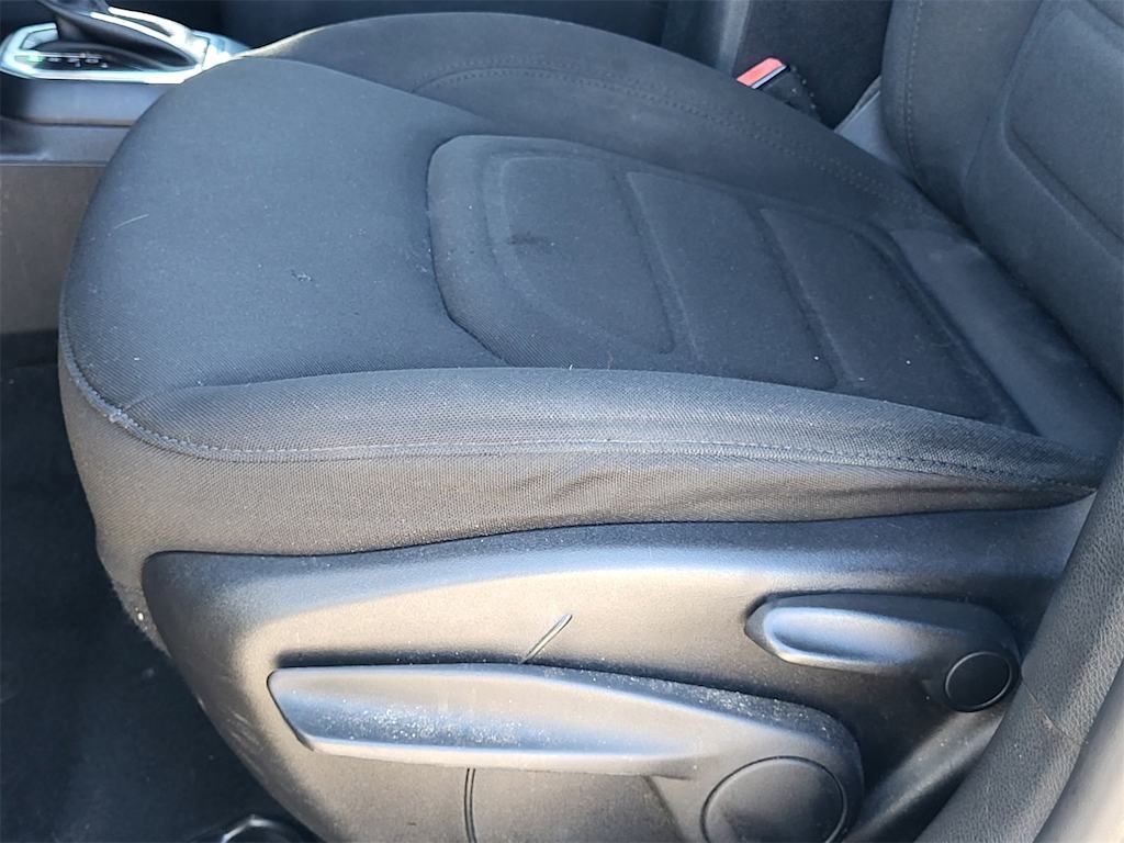 Thumbnail: 2020 Jeep Renegade - 26