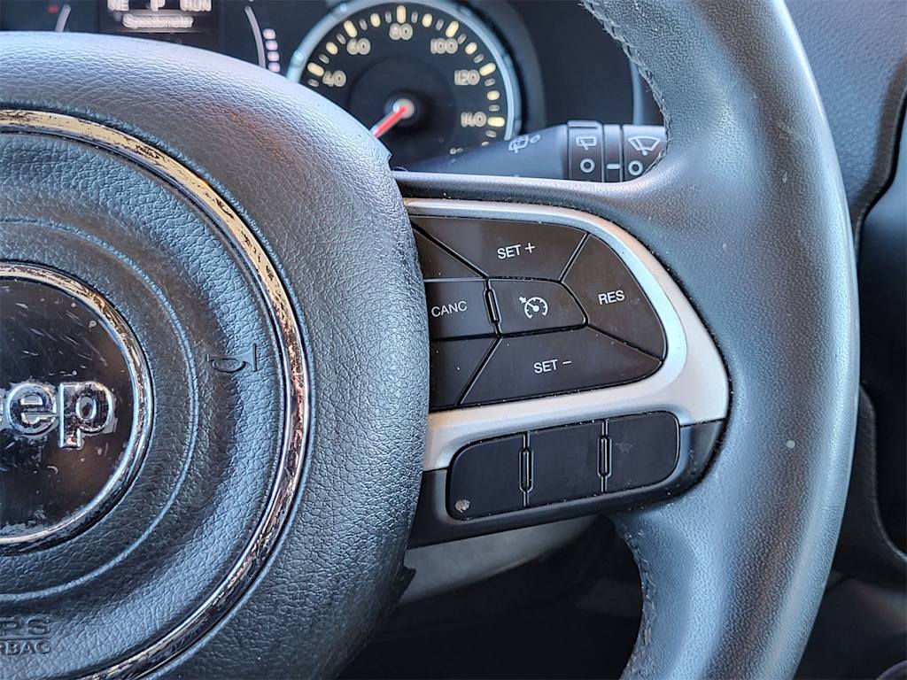 Thumbnail: 2020 Jeep Renegade - 28