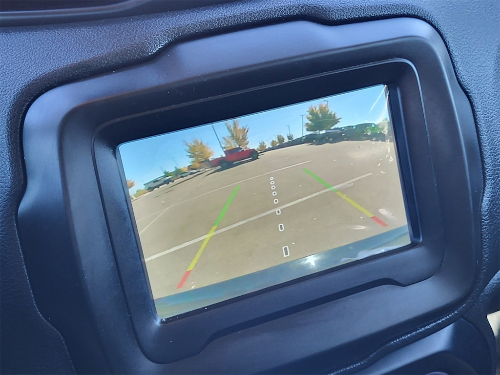 Thumbnail: 2020 Jeep Renegade - 22