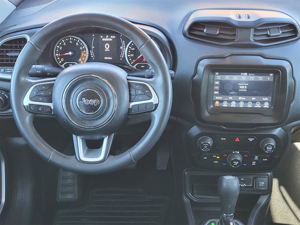 Thumbnail: 2020 Jeep Renegade - 10