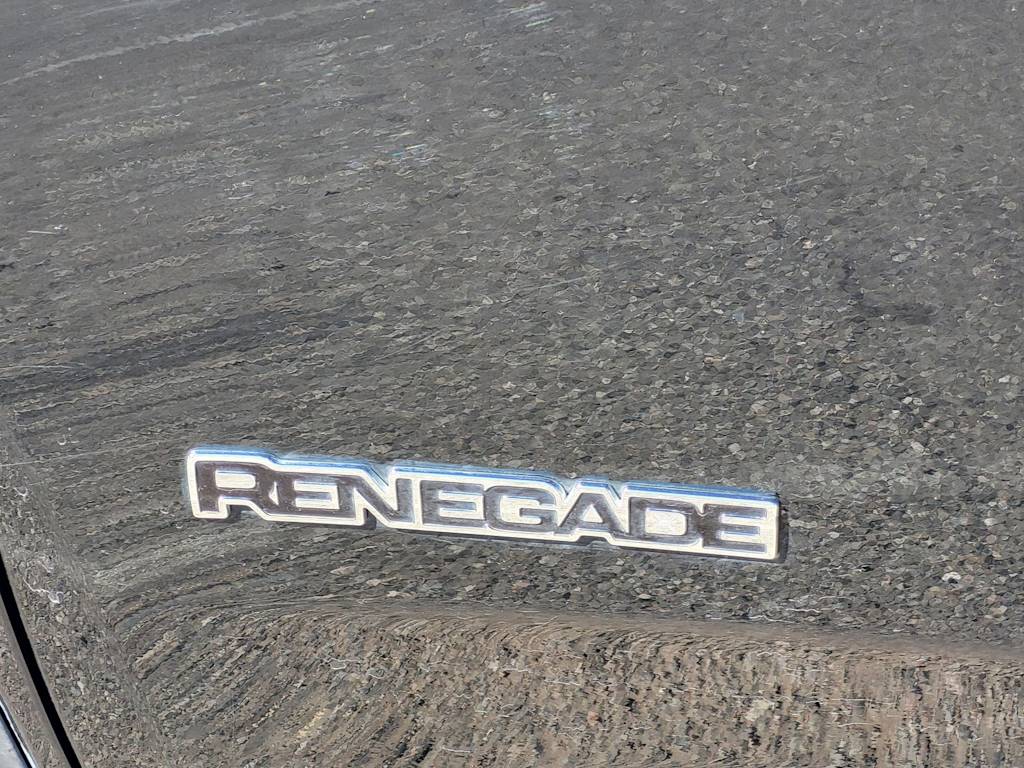 Thumbnail: 2023 Jeep Renegade - 7