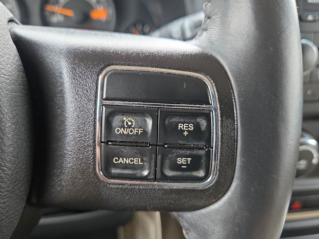 Thumbnail: 2016 Jeep Patriot - 24