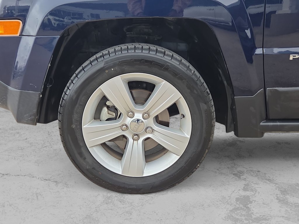 Thumbnail: 2016 Jeep Patriot - 8