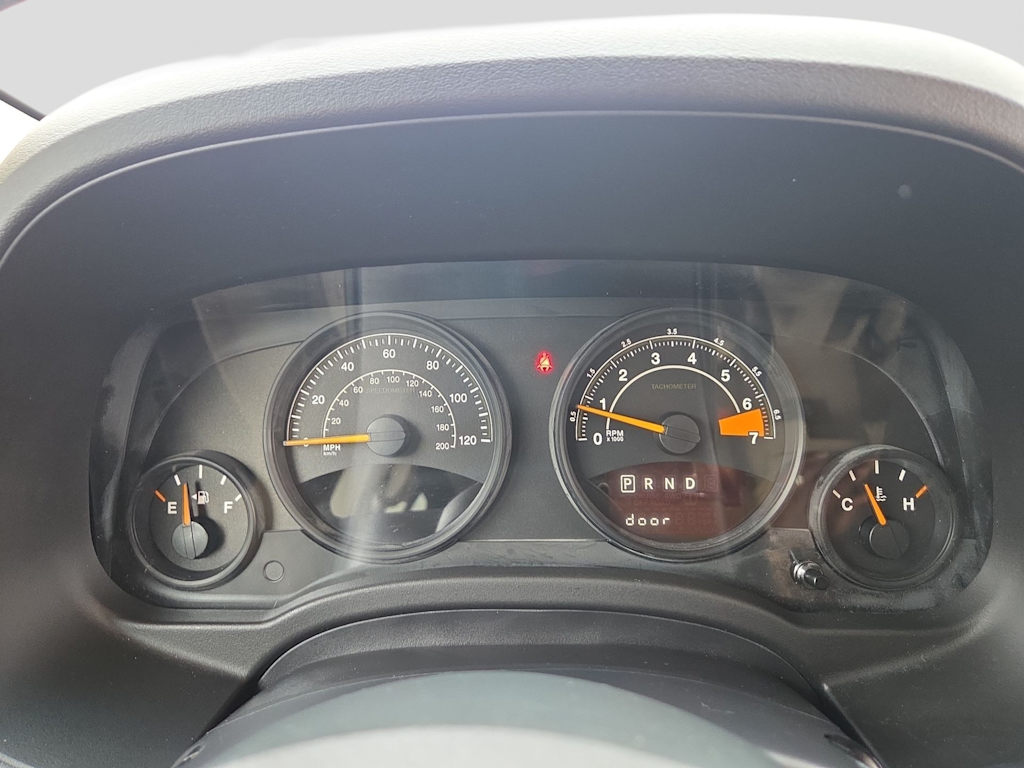 Thumbnail: 2016 Jeep Patriot - 15