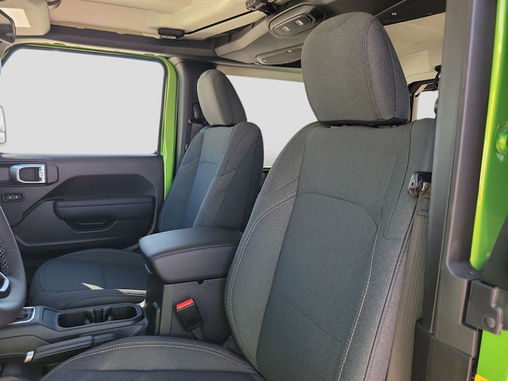 Thumbnail: 2026 Jeep Wrangler - 9