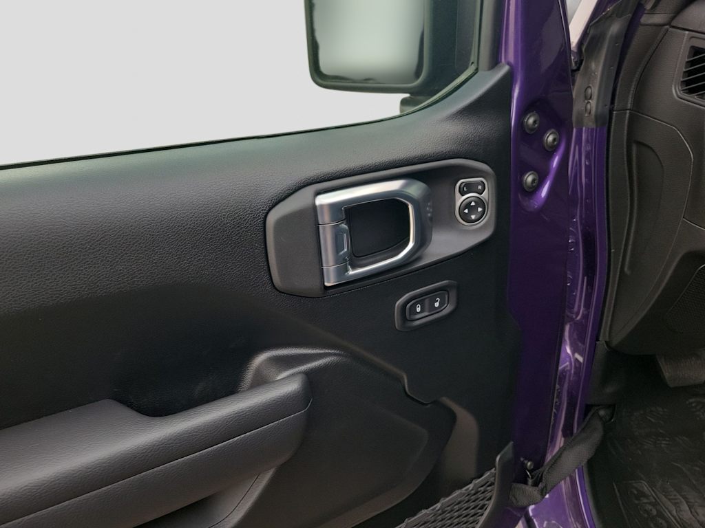 Thumbnail: 2026 Jeep Wrangler - 15