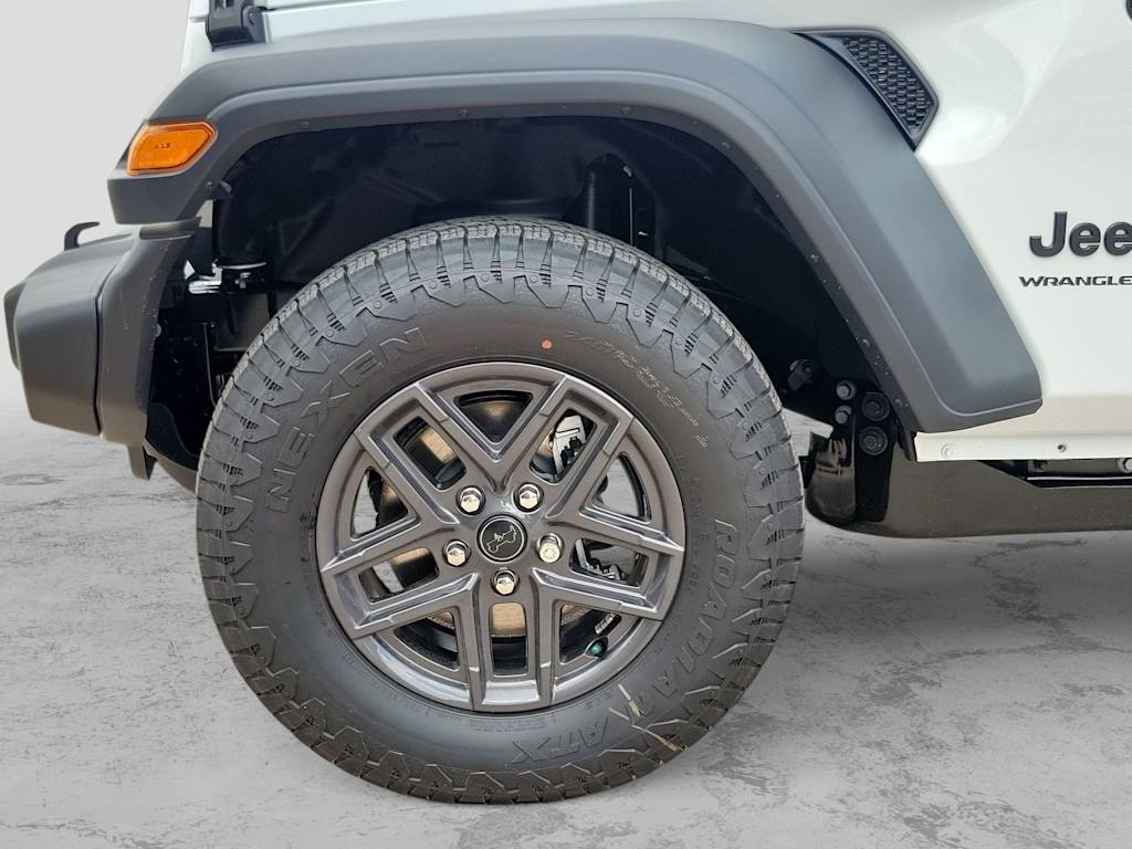Thumbnail: 2026 Jeep Wrangler - 7