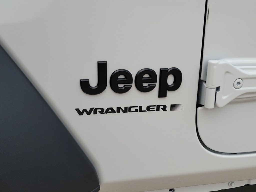 Thumbnail: 2026 Jeep Wrangler - 6