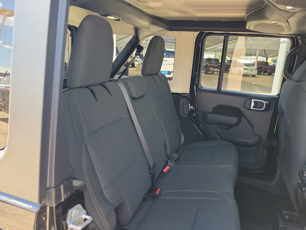 Thumbnail: 2025 Jeep Wrangler - 20