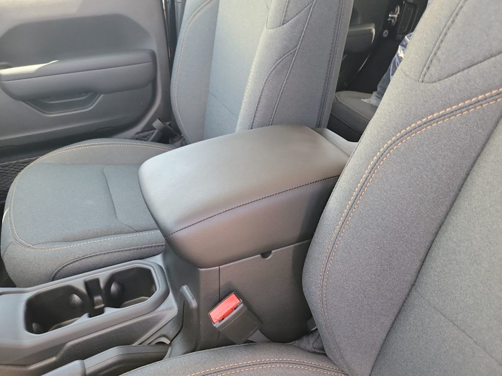 Thumbnail: 2025 Jeep Wrangler - 21