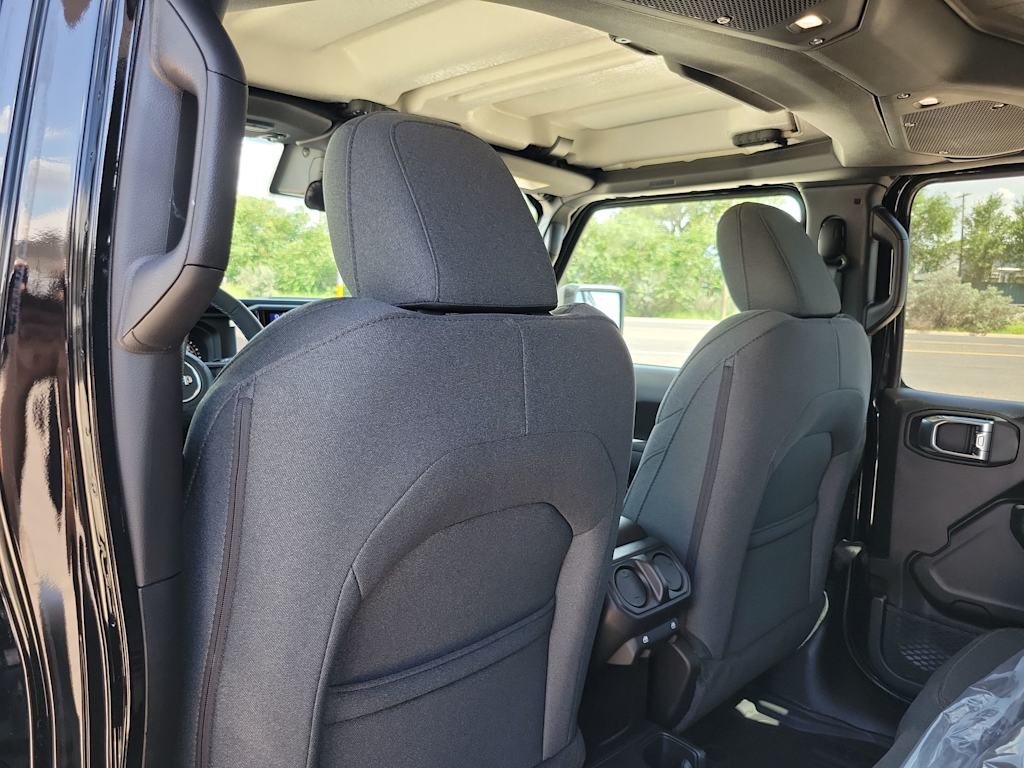 Thumbnail: 2025 Jeep Wrangler - 13