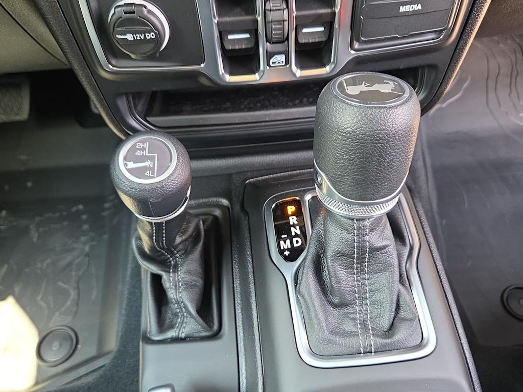 Thumbnail: 2026 Jeep Wrangler - 14