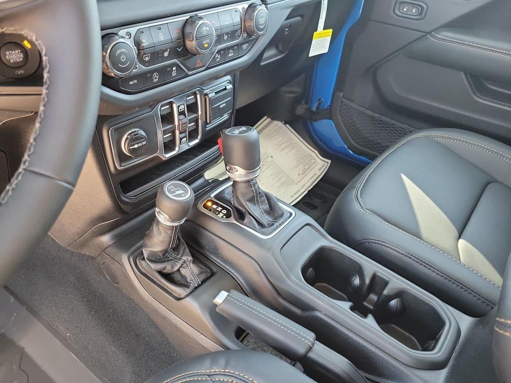 Thumbnail: 2026 Jeep Wrangler - 15