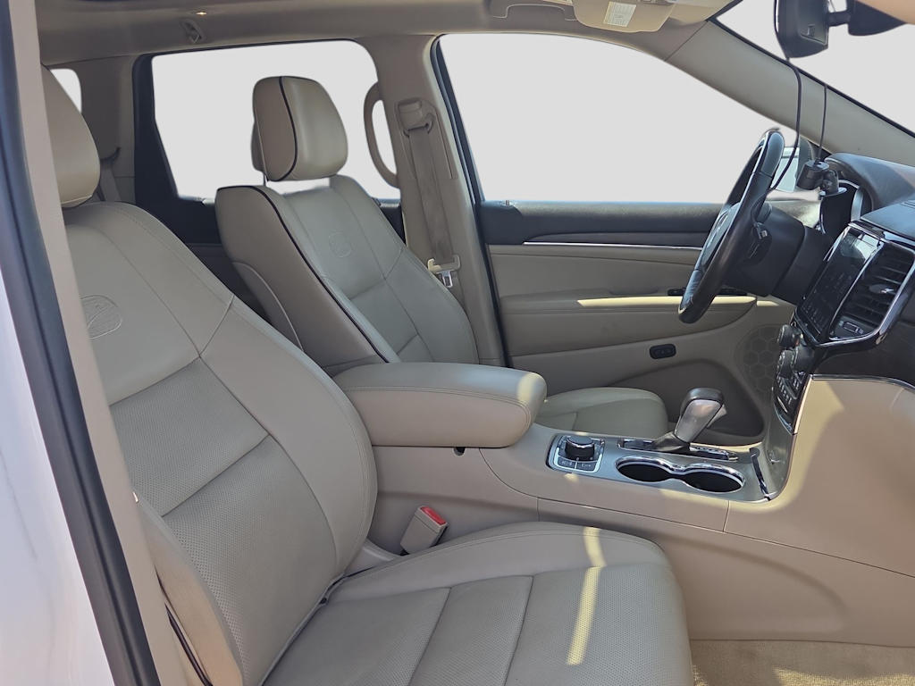 Thumbnail: 2020 Jeep Grand Cherokee - 11