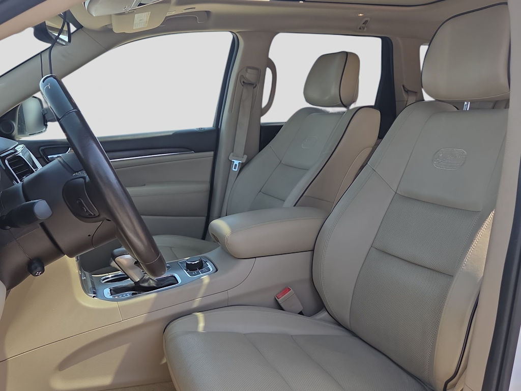 Thumbnail: 2020 Jeep Grand Cherokee - 10