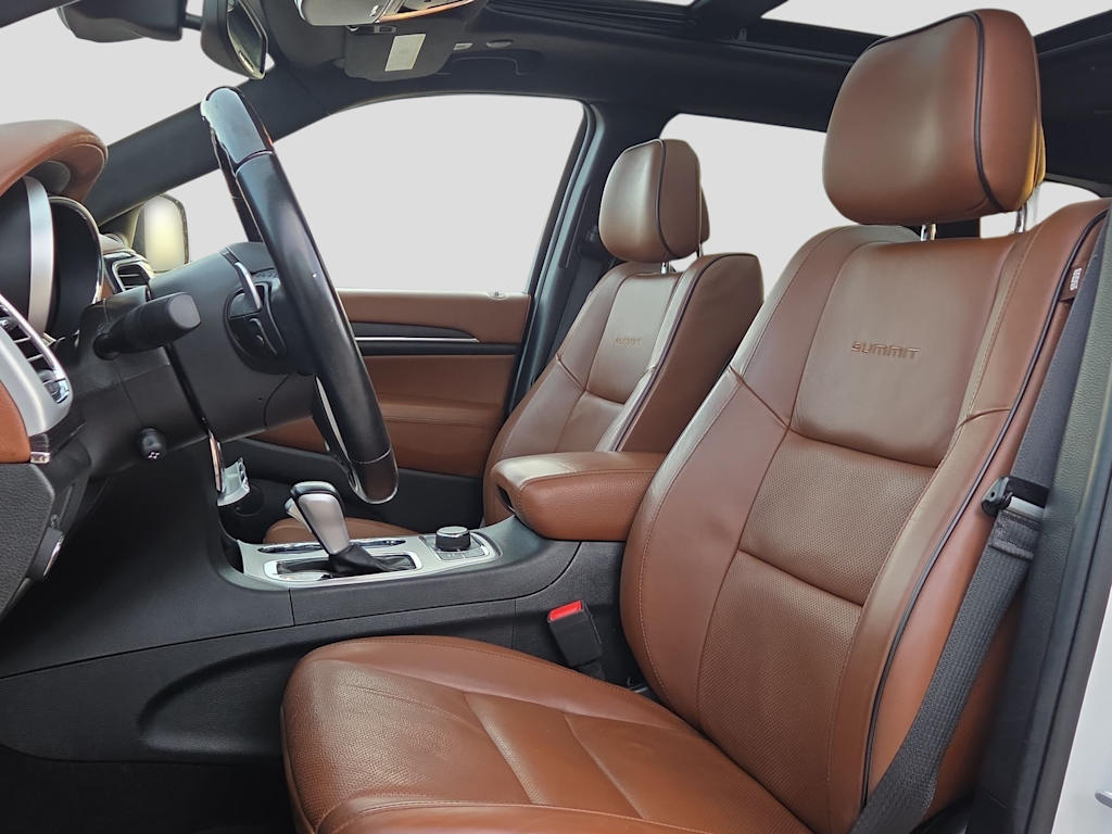 Thumbnail: 2021 Jeep Grand Cherokee - 10