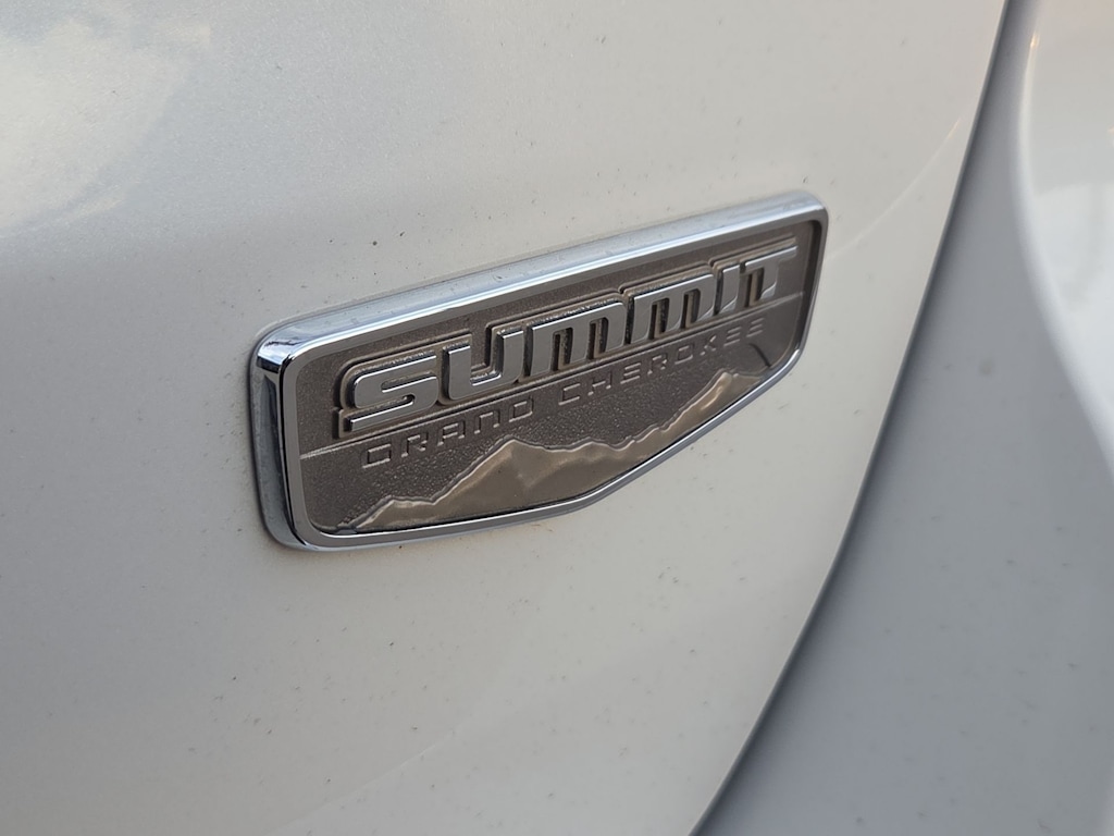 Thumbnail: 2021 Jeep Grand Cherokee - 7