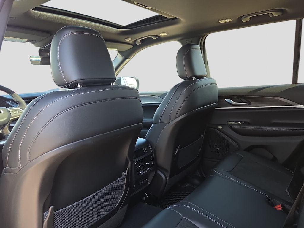 Thumbnail: 2026 Jeep Grand Cherokee - 13