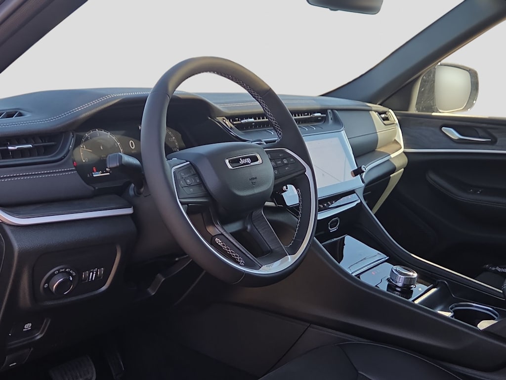 Thumbnail: 2026 Jeep Grand Cherokee - 2