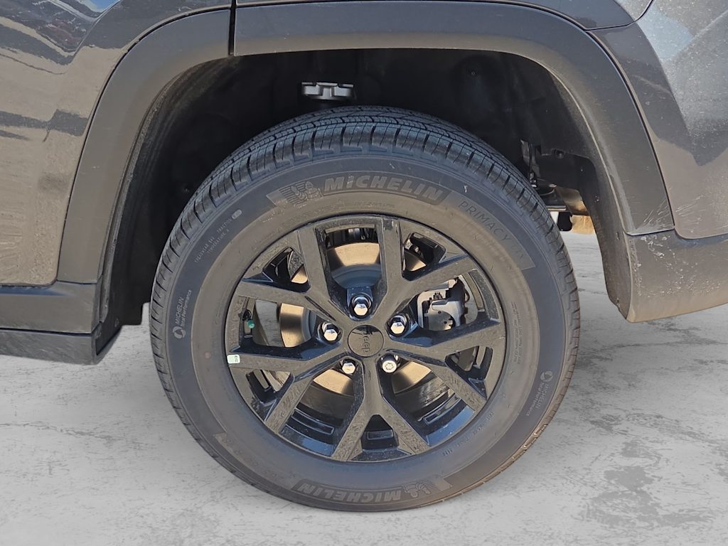 Thumbnail: 2026 Jeep Grand Cherokee - 7
