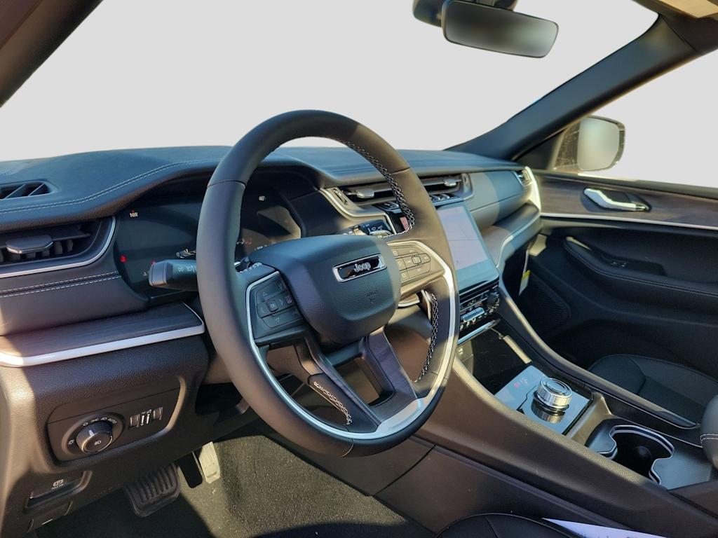 Thumbnail: 2025 Jeep Grand Cherokee - 2