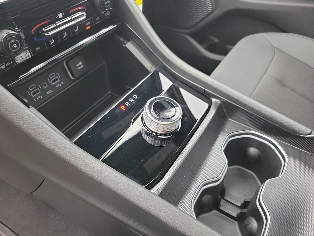 Thumbnail: 2025 Jeep Grand Cherokee - 16