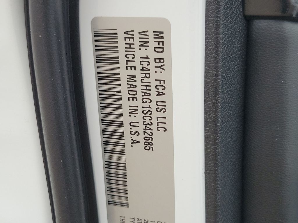 Thumbnail: 2025 Jeep Grand Cherokee - 19