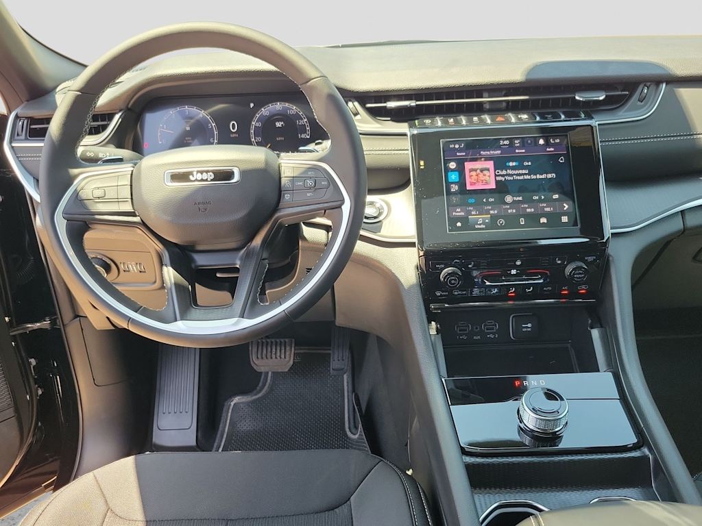 Thumbnail: 2026 Jeep Grand Cherokee - 10