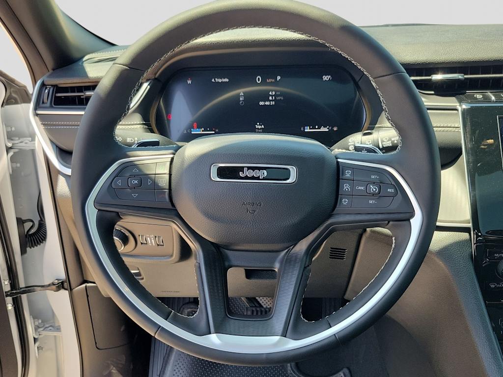 Thumbnail: 2026 Jeep Grand Cherokee - 14