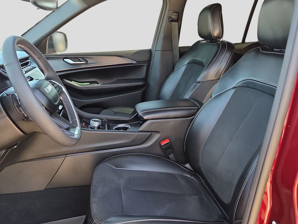 Thumbnail: 2024 Jeep Grand Cherokee - 11