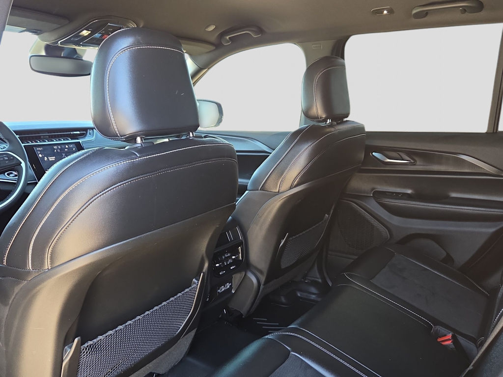 Thumbnail: 2024 Jeep Grand Cherokee - 13