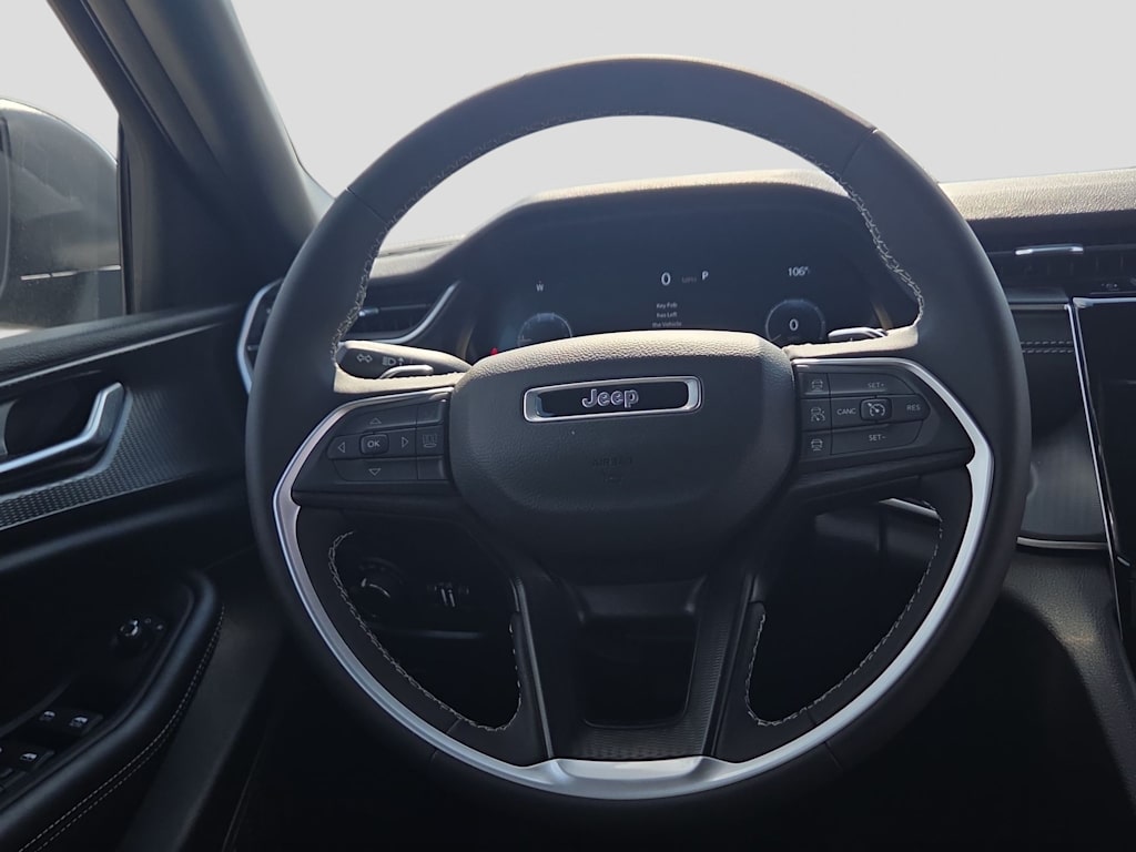 Thumbnail: 2025 Jeep Grand Cherokee - 13