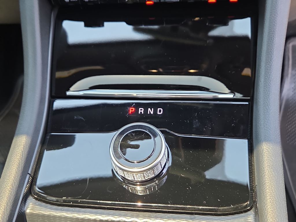 Thumbnail: 2026 Jeep Grand Cherokee - 22