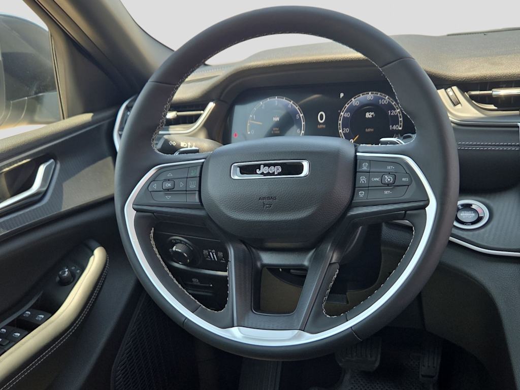 Thumbnail: 2026 Jeep Grand Cherokee - 13
