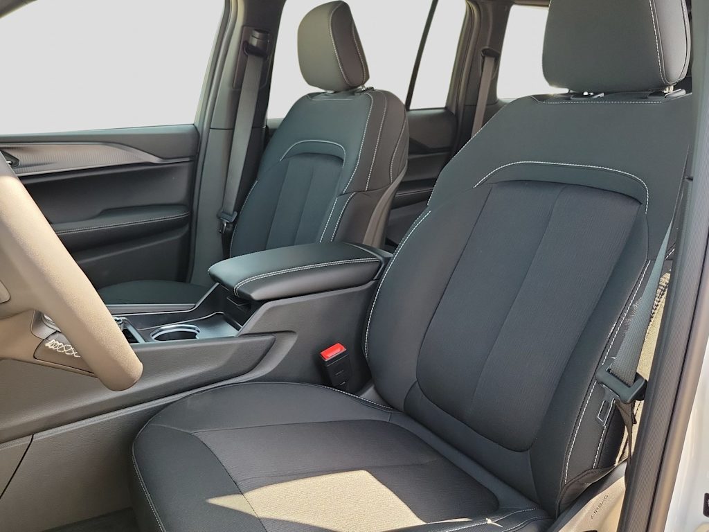 Thumbnail: 2026 Jeep Grand Cherokee - 11